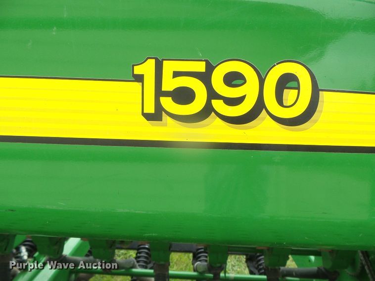 image for item DI5693 John Deere 1590  grain drill