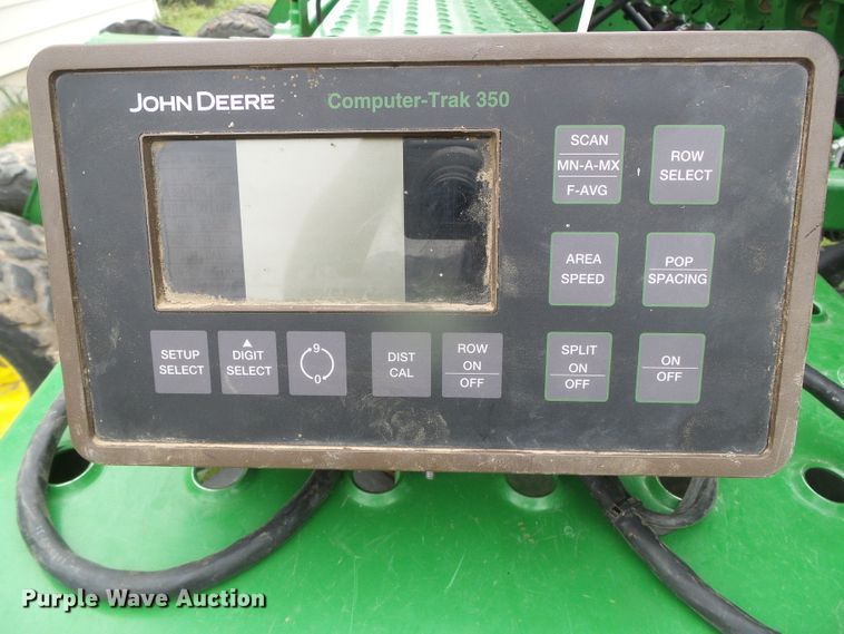image for item DI5693 John Deere 1590  grain drill
