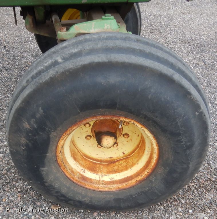 image for item DJ2236 1979 John Deere 4640  tractor