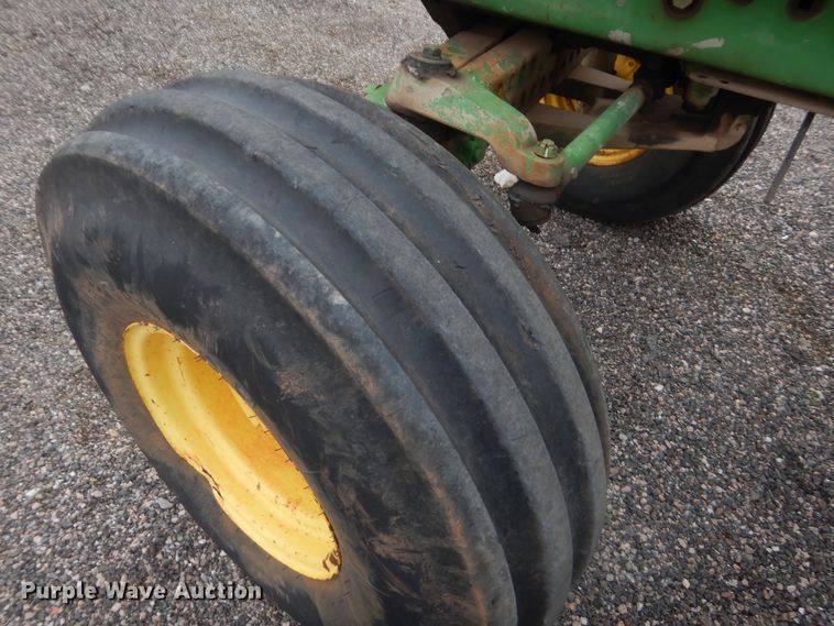 image for item DJ2236 1979 John Deere 4640  tractor