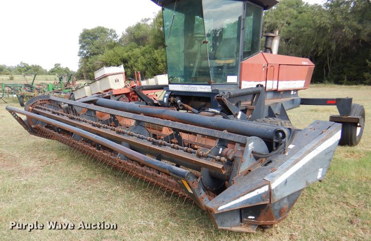 image for item DK8136 1995 MacDon 9000  windrower