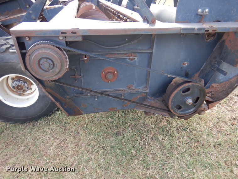 image for item DK8136 1995 MacDon 9000  windrower