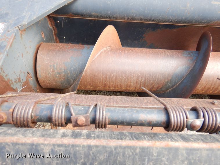 image for item DK8136 1995 MacDon 9000  windrower