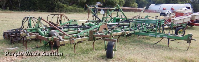 image for item DK8138 John Deere 730  air seeder
