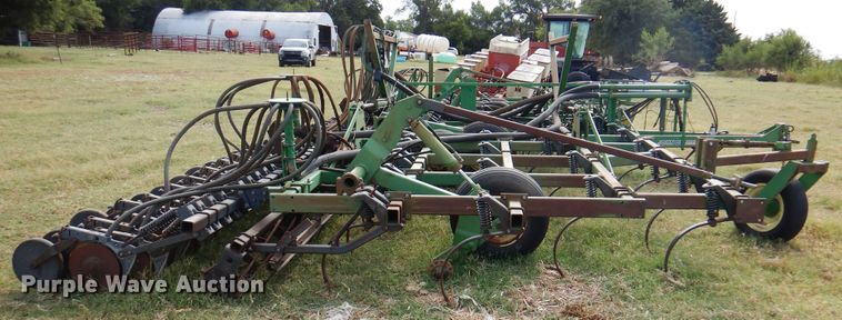 image for item DK8138 John Deere 730  air seeder