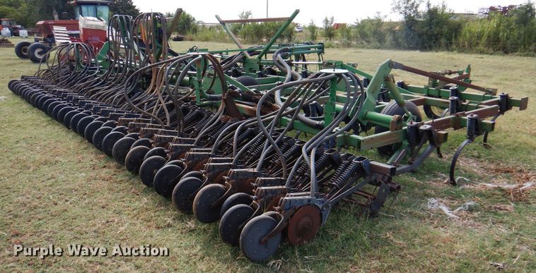 image for item DK8138 John Deere 730  air seeder