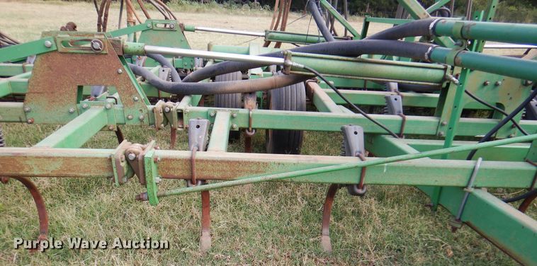 image for item DK8138 John Deere 730  air seeder