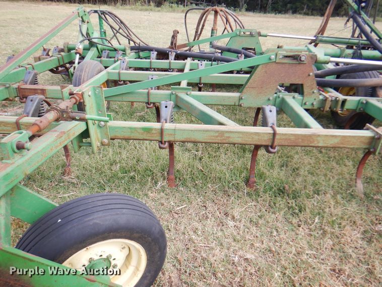 image for item DK8138 John Deere 730  air seeder