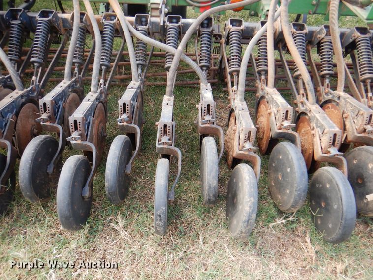 image for item DK8138 John Deere 730  air seeder