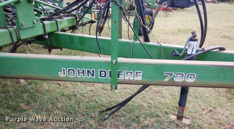 image for item DK8138 John Deere 730  air seeder