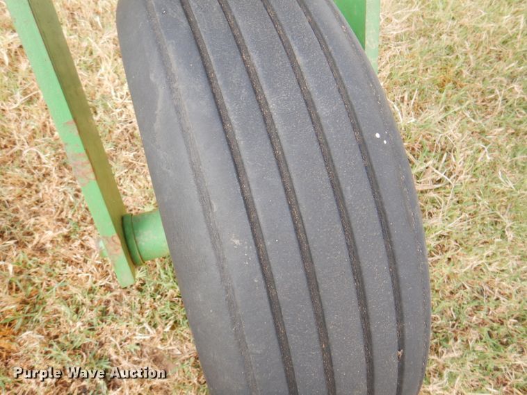 image for item DK8138 John Deere 730  air seeder