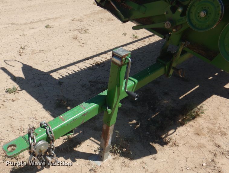 image for item DK8194 2005 John Deere 936D  draper head