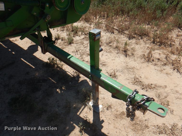 image for item DK8194 2005 John Deere 936D  draper head