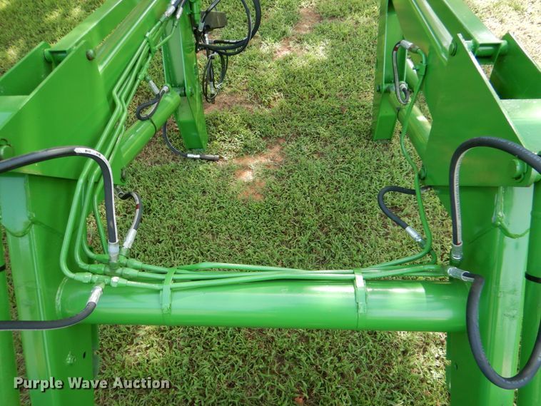 image for item DL0527 John Deere 240  loader