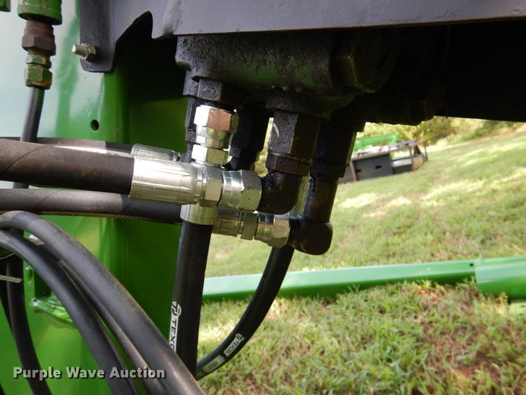 image for item DL0527 John Deere 240  loader