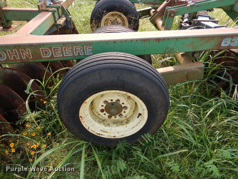 image for item DL0539 John Deere 630  tandem off-set disk