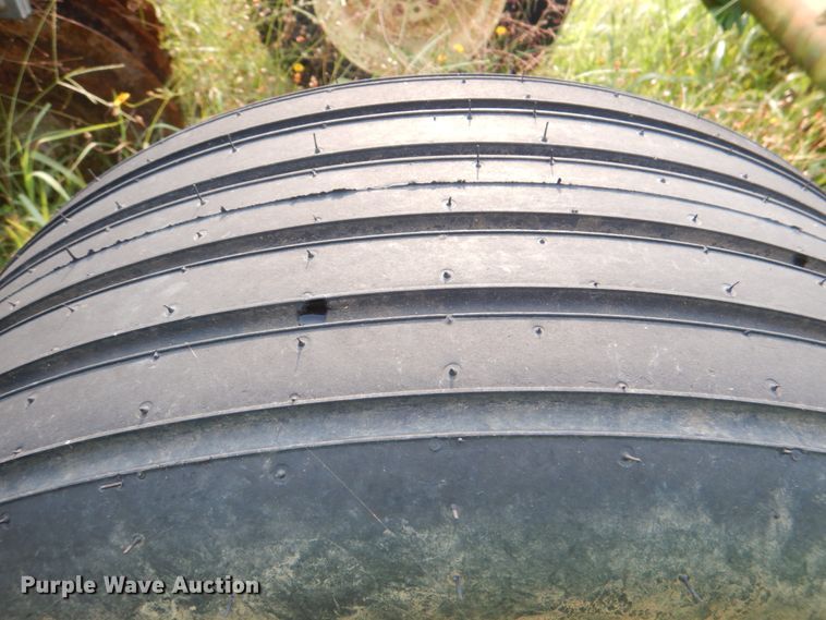 image for item DL0539 John Deere 630  tandem off-set disk