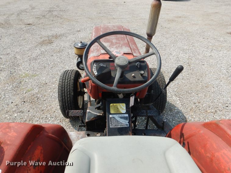 image for item DL5001 Yanmar YM266  tractor