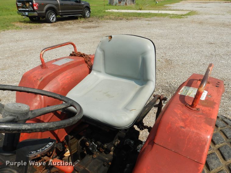 image for item DL5001 Yanmar YM266  tractor