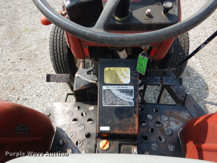 image for item DL5001 Yanmar YM266  tractor