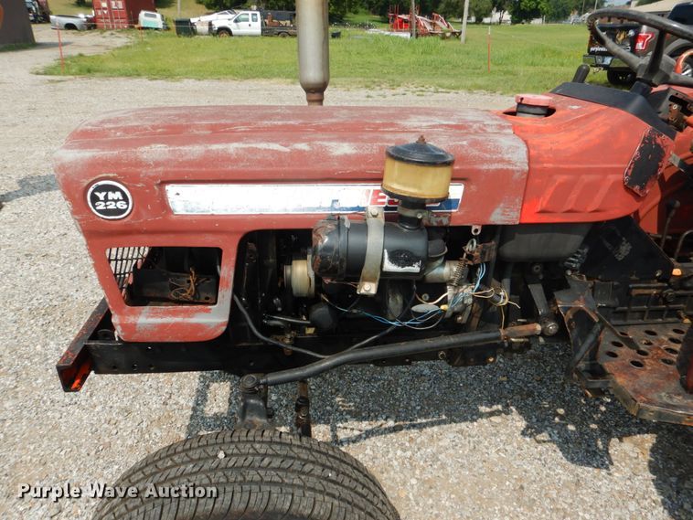 image for item DL5001 Yanmar YM266  tractor