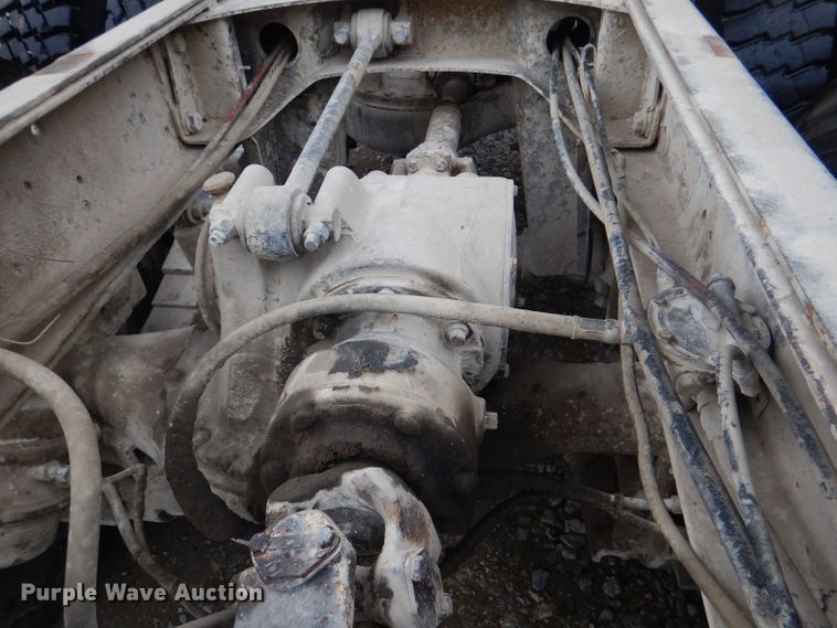 image for item DM1330 1977 Mack R600  grain truck