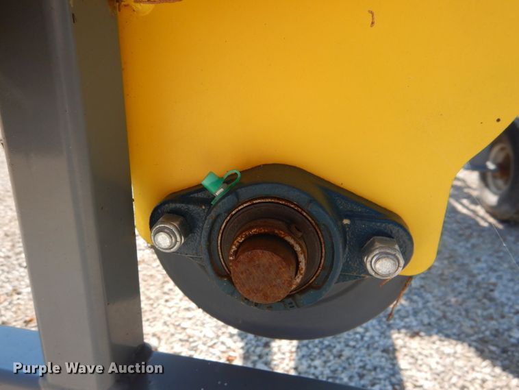 image for item DM1349 Grass Works  weed wiper