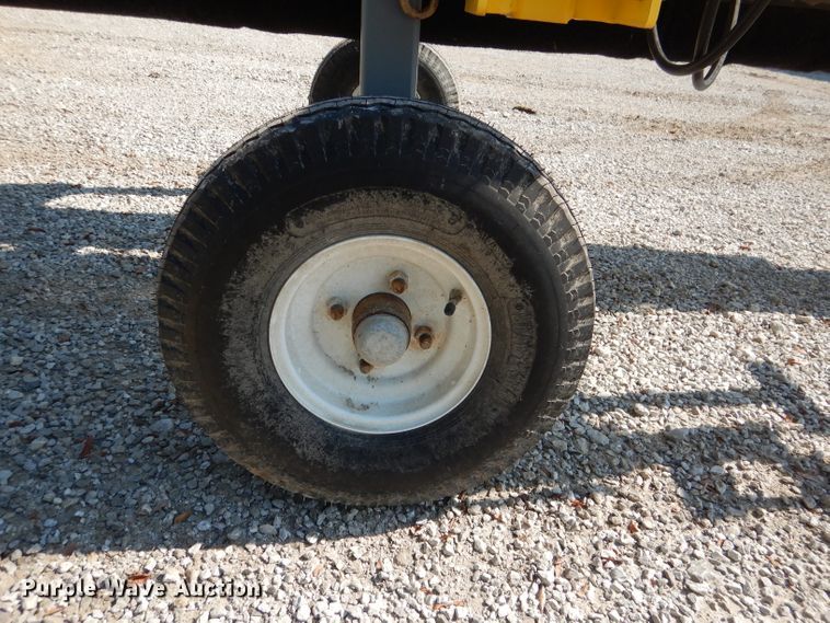 image for item DM1349 Grass Works  weed wiper