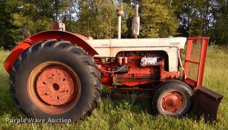 image for item DM1354 Case 900B  tractor