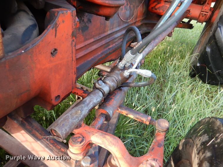 image for item DM1354 Case 900B  tractor