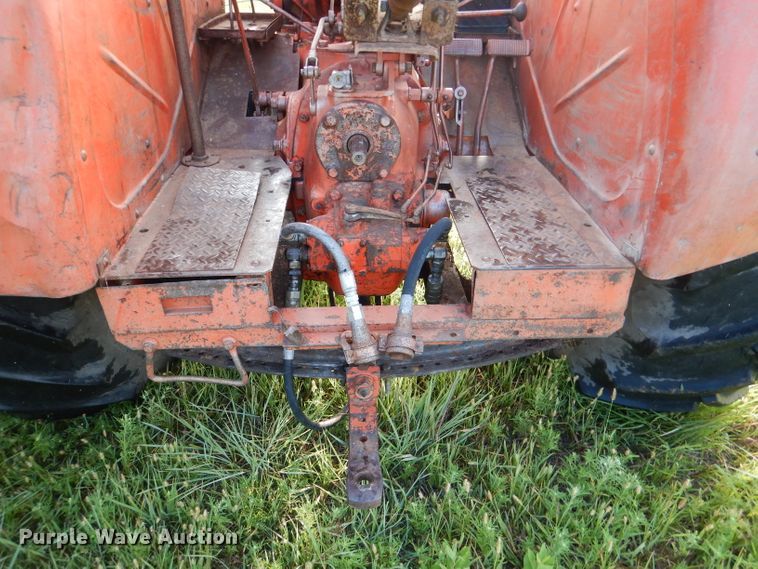 image for item DM1354 Case 900B  tractor