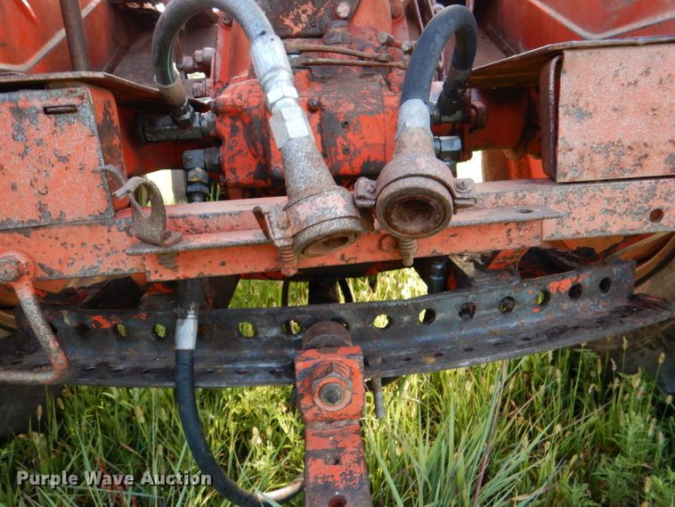 image for item DM1354 Case 900B  tractor