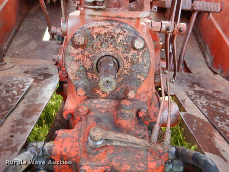 image for item DM1354 Case 900B  tractor