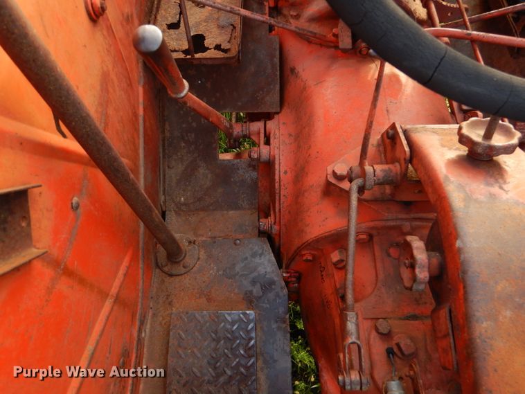 image for item DM1354 Case 900B  tractor