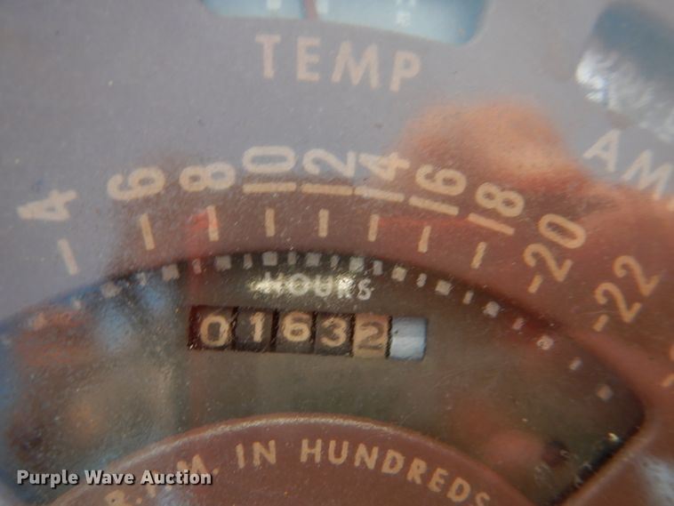 image for item DM1354 Case 900B  tractor