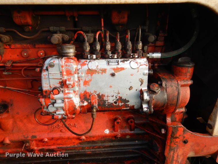 image for item DM1354 Case 900B  tractor