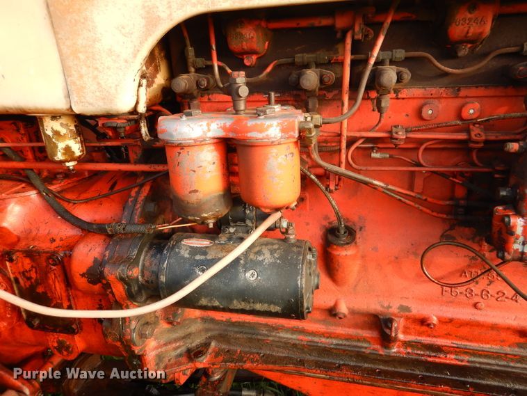 image for item DM1354 Case 900B  tractor