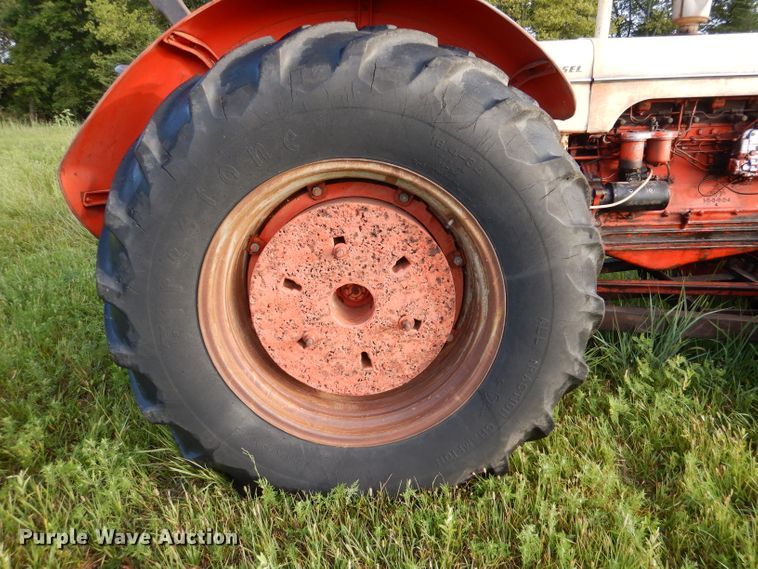 image for item DM1354 Case 900B  tractor