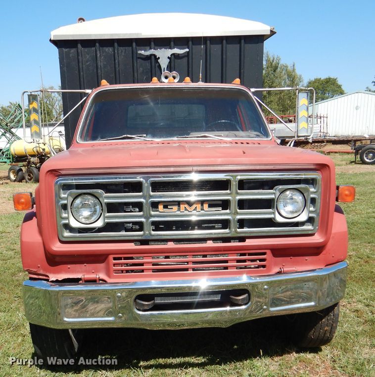 image for item DM1420 1981 GMC C7500  grain truck