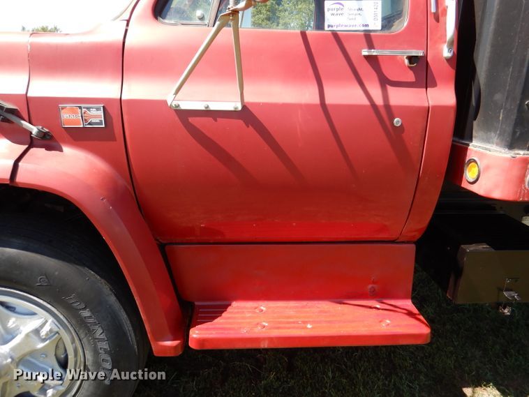 image for item DM1420 1981 GMC C7500  grain truck