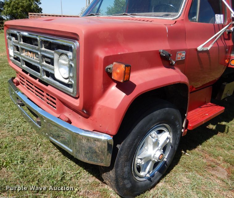 image for item DM1420 1981 GMC C7500  grain truck