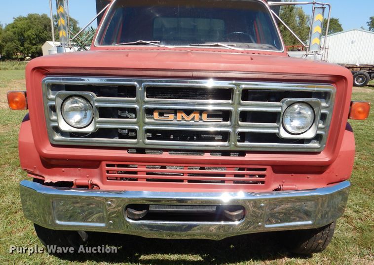 image for item DM1420 1981 GMC C7500  grain truck