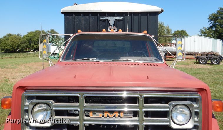 image for item DM1420 1981 GMC C7500  grain truck