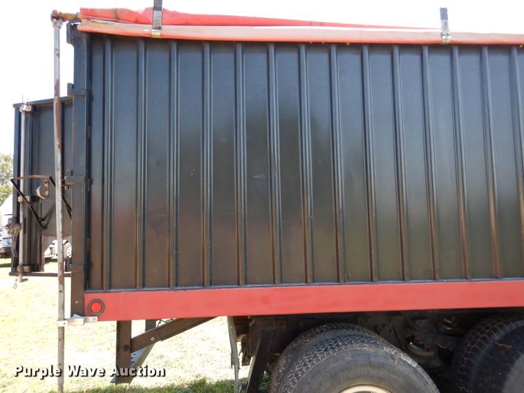 image for item DM1420 1981 GMC C7500  grain truck