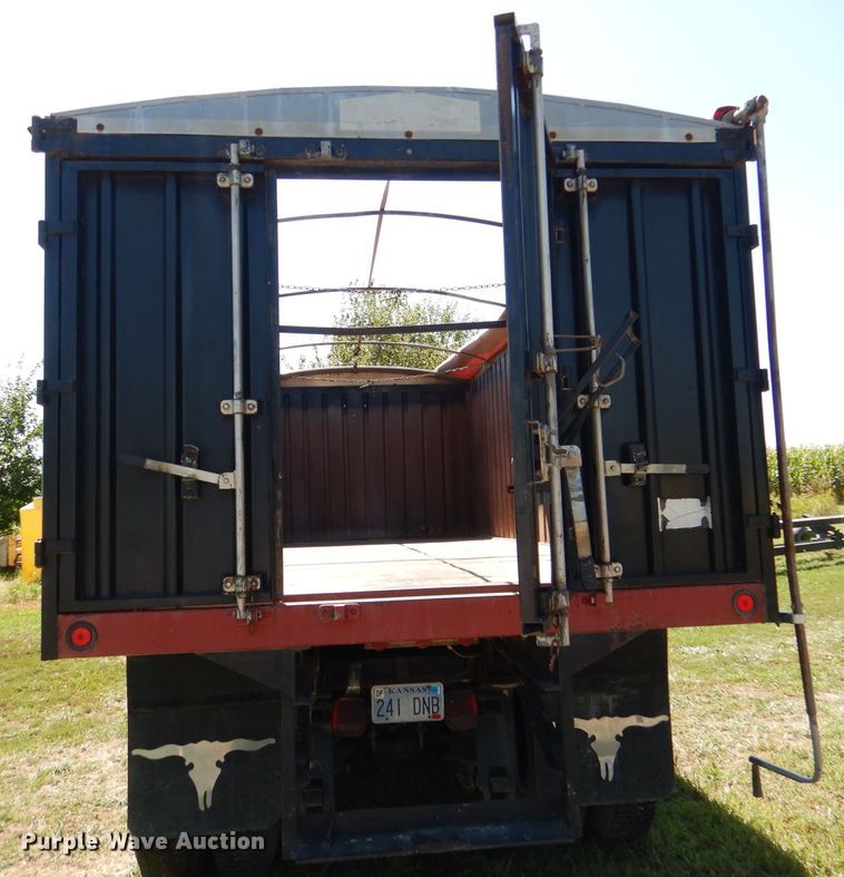 image for item DM1420 1981 GMC C7500  grain truck