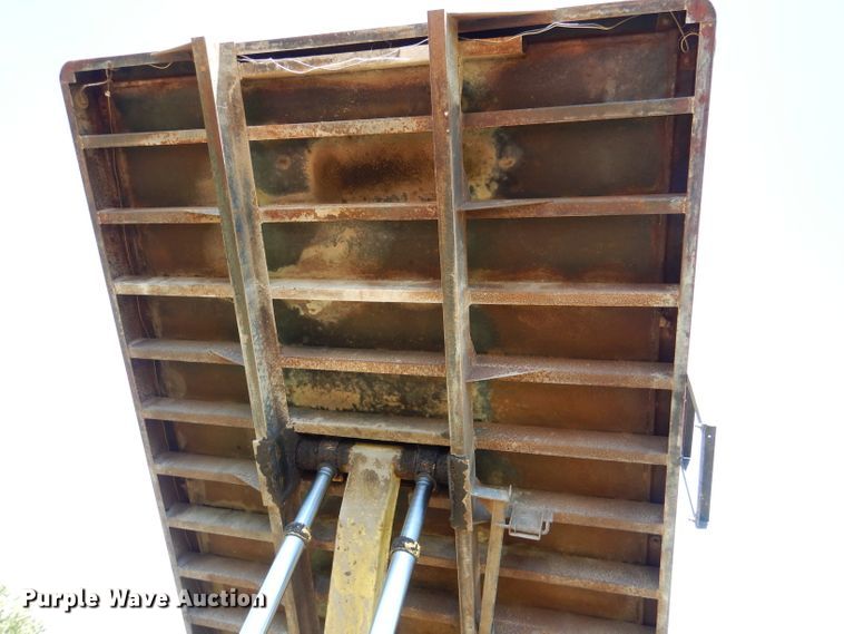 image for item DM1420 1981 GMC C7500  grain truck