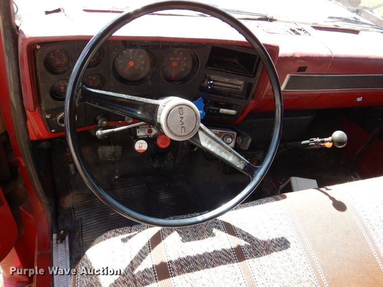 image for item DM1420 1981 GMC C7500  grain truck