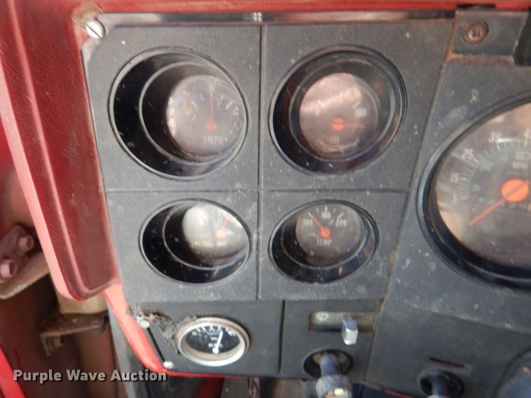 image for item DM1420 1981 GMC C7500  grain truck