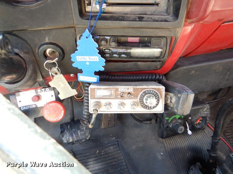 image for item DM1420 1981 GMC C7500  grain truck