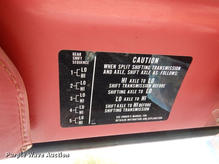 image for item DM1420 1981 GMC C7500  grain truck